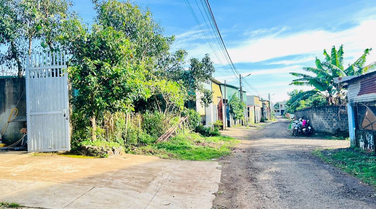 Đất hẻm chính Ký Con, Thống Nhất, Pleiku 216m² giá 1.2 tỷ - Cạnh 3 trường học!