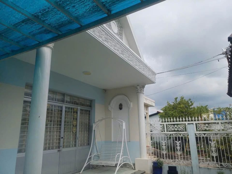 Nhà mặt tiền hẻm xe hơi Nguyễn Đình Chiểu 206m² giá 3.3 tỷ - Sẵn sàng vào ở!