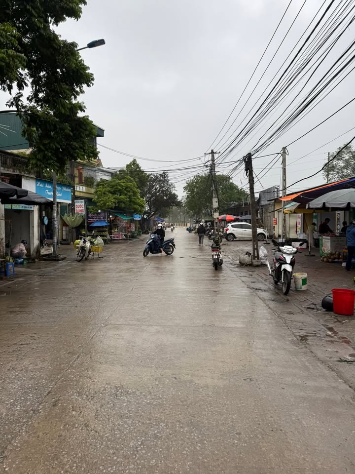 Nhà 2 tầng kiên cố tại Quảng Thịnh 85m² giá 2.1 tỷ - Gần chợ, ô tô vào tận nơi!