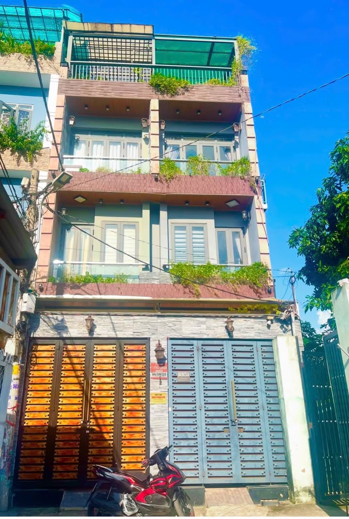 Nhà nguyên căn 4 tầng tại Quận 12 - 10 triệu, không thể bỏ lỡ!