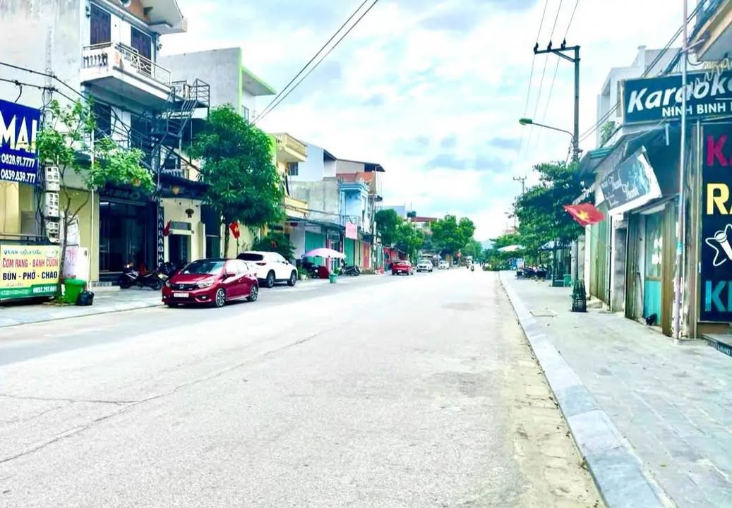 Nhà cấp 4 mặt đường Xuân Thành, Ninh Nhất 76m² - Tiềm năng kinh doanh lớn!