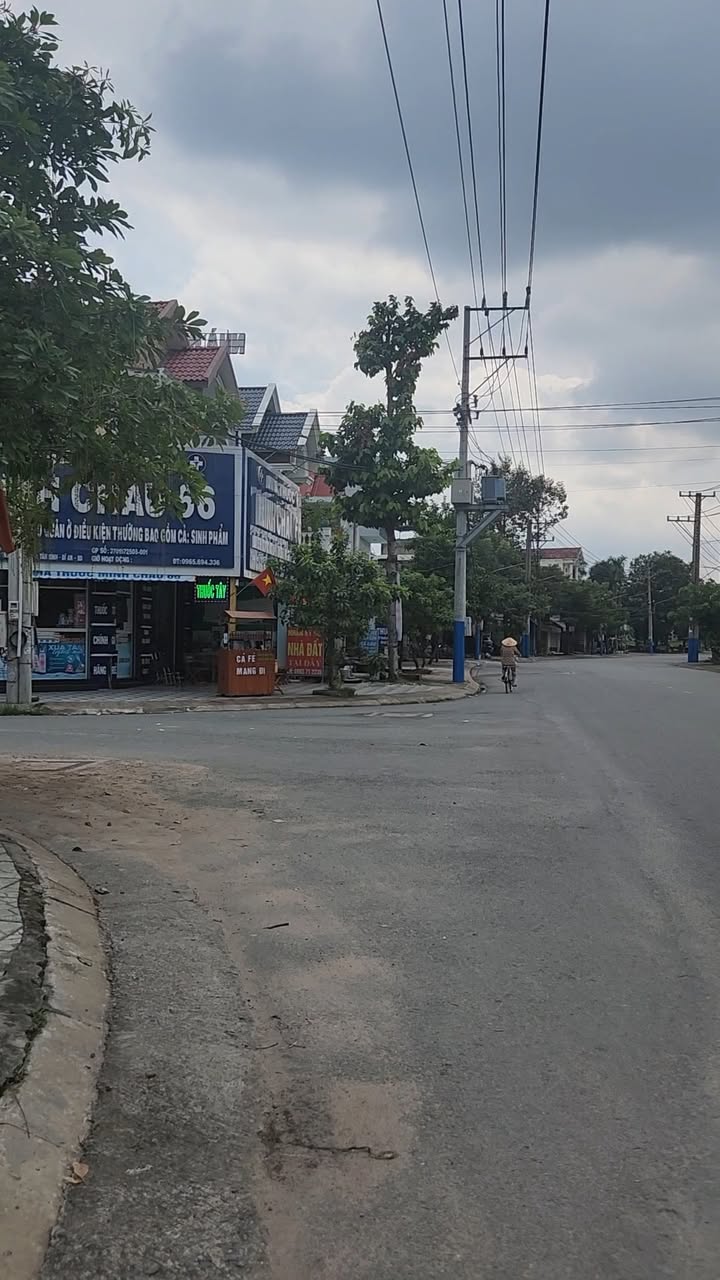 Nhà mặt phố kinh doanh N20, Tân Bình, Dĩ An 100m² giá 4.35 tỷ - Đầu tư sinh lời ngay!