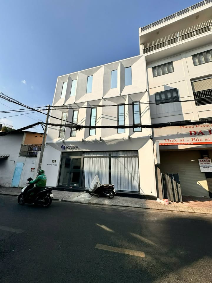 Nhà mặt tiền Hồ Bá Kiện 60m² giá 20.5 tỷ - Cơ hội đầu tư hiếm có!