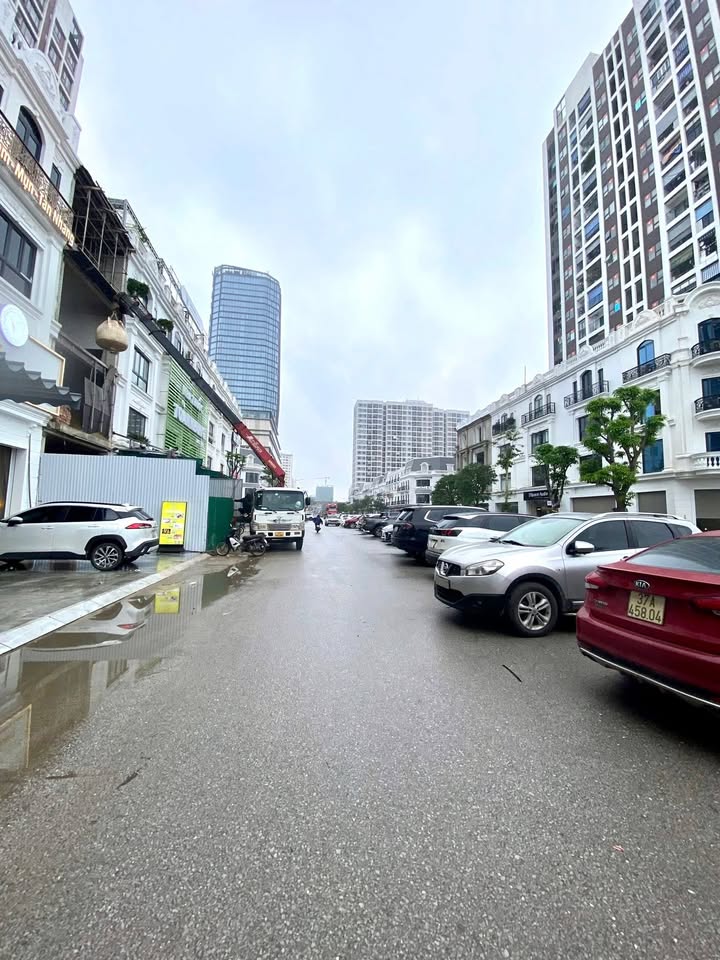 Nhà liền kề cho thuê tại Quang Trung, Vinh 100m² - Thiết kế linh hoạt, giá chỉ 22 triệu!