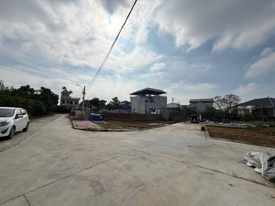 Đất nền lô góc Đồng Xuân 165.6m² giá chỉ 2 tỷ - Phù hợp xây nhà ở ngay!