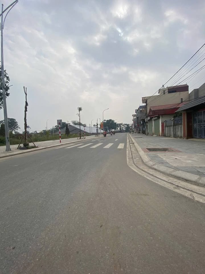 Nhà phố Vĩnh Ngọc, Đông Anh 106m² giá 10 tỷ - Sổ đỏ chính chủ, pháp lý rõ ràng!