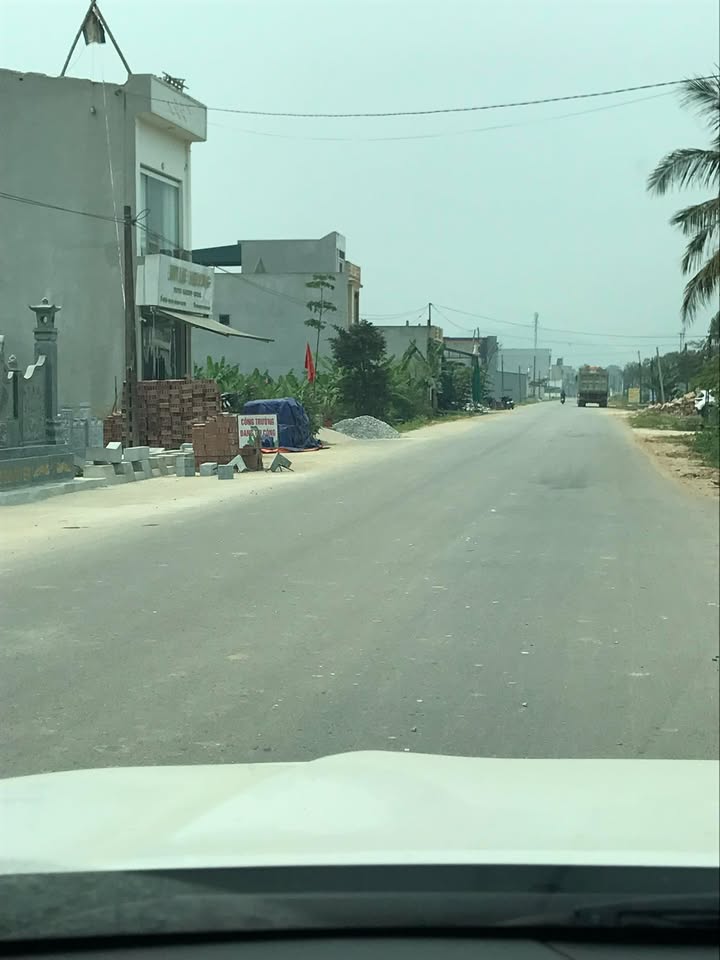 Bán nhà 2 tầng trục Liên xã Đông Phú 100m² - Tiềm năng kinh doanh tốt!