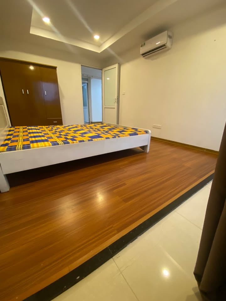 Cho thuê văn phòng 70m² tại quận Đống Đa - Thiết kế hiện đại, sẵn sàng vào làm việc!