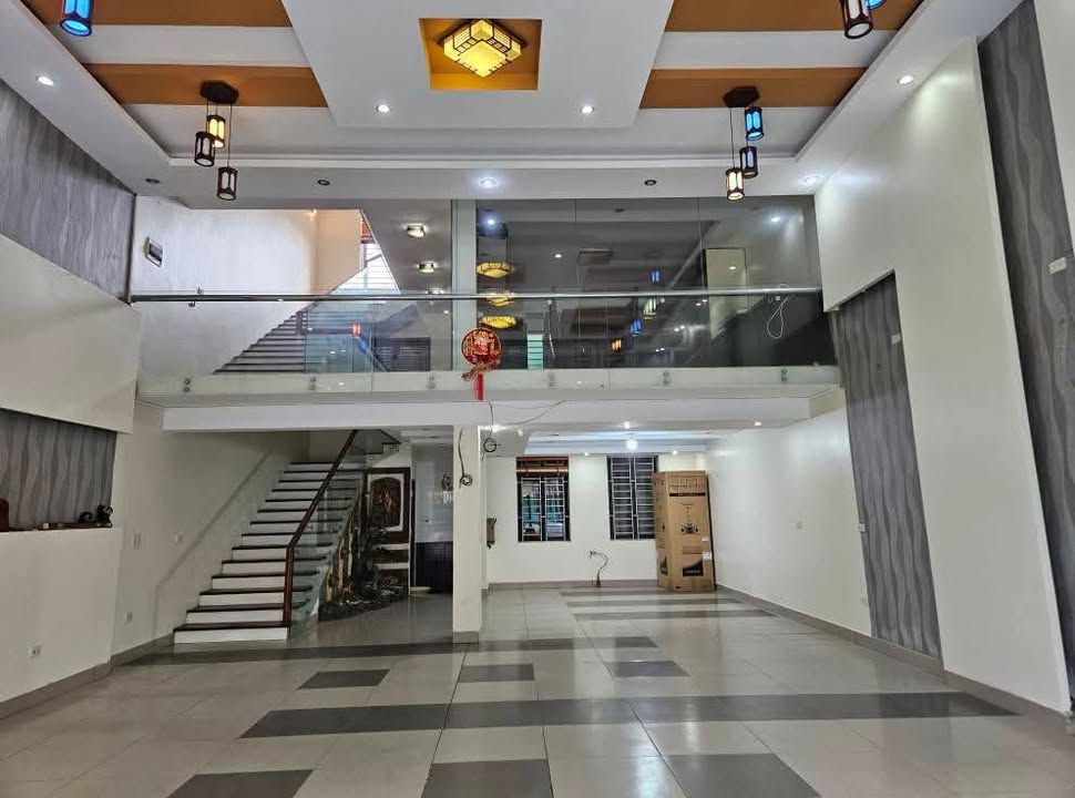 Bán nhà mặt đường Kinh Doanh, phường Trường Vinh, 118.4m² giá 11 tỷ - Kinh doanh sầm uất!