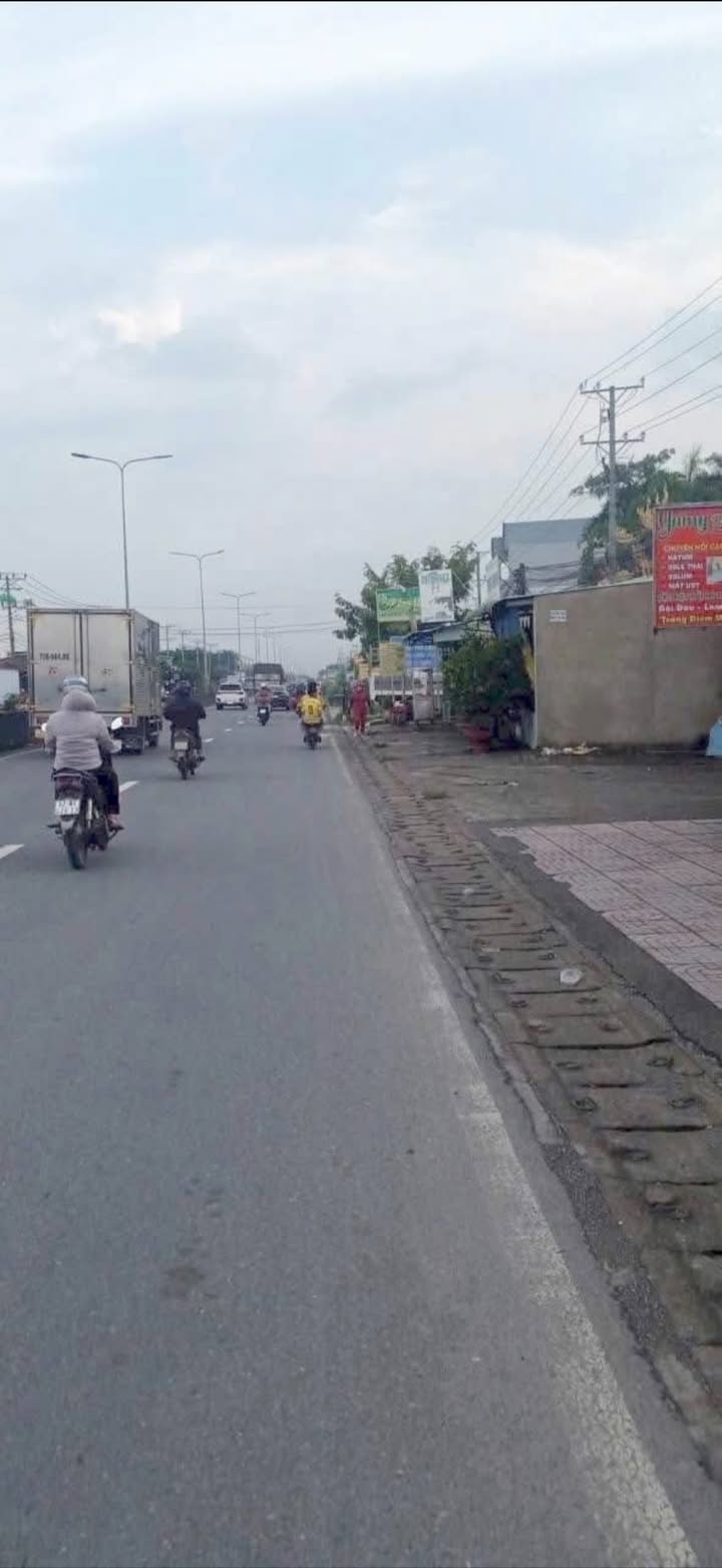 Nhà cấp 4 mặt tiền đường 824, xã Thạnh Lợi, 86m² giá 2.6 tỷ - Kinh doanh thuận lợi!