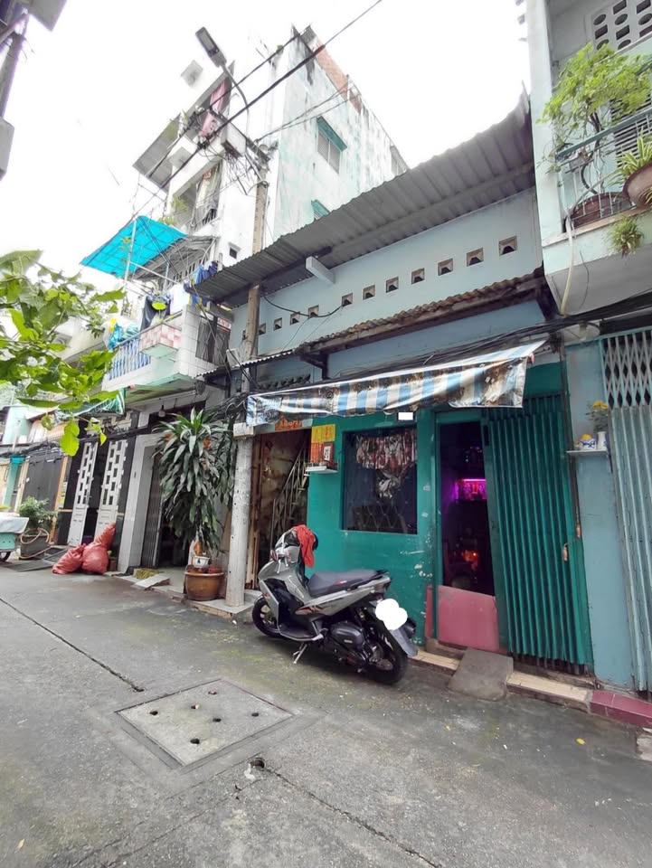 Nhà cấp 4 Lãnh Binh Thăng Quận 11 50m² giá 7 tỷ - Vị trí kim cương!