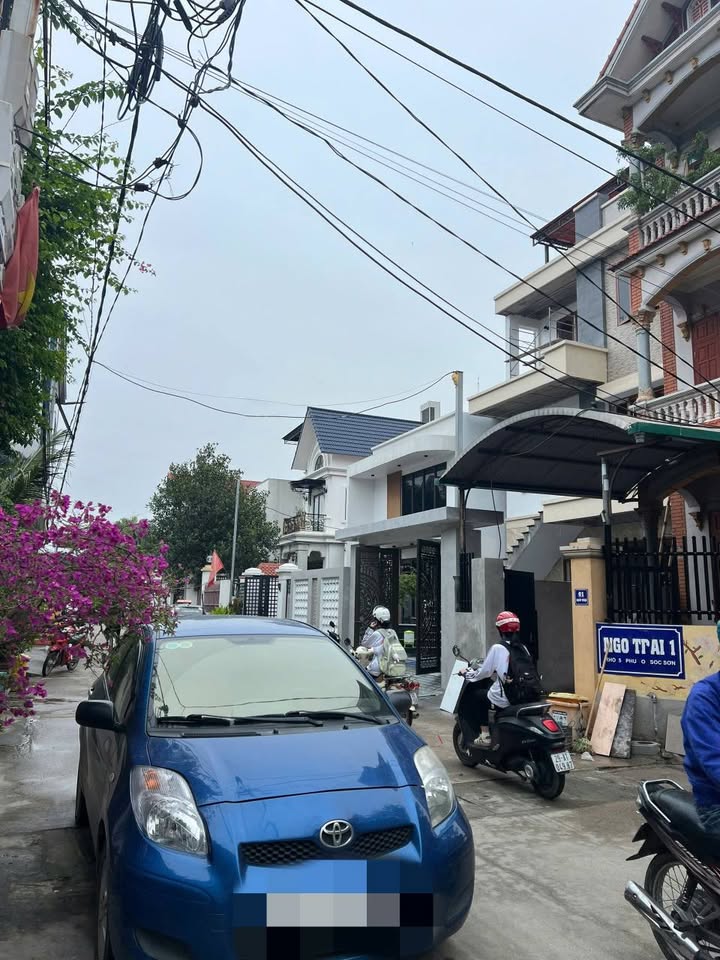 Nhà 3 tầng đẹp lung linh tại Phù Lỗ, Sóc Sơn - Giá thỏa thuận!