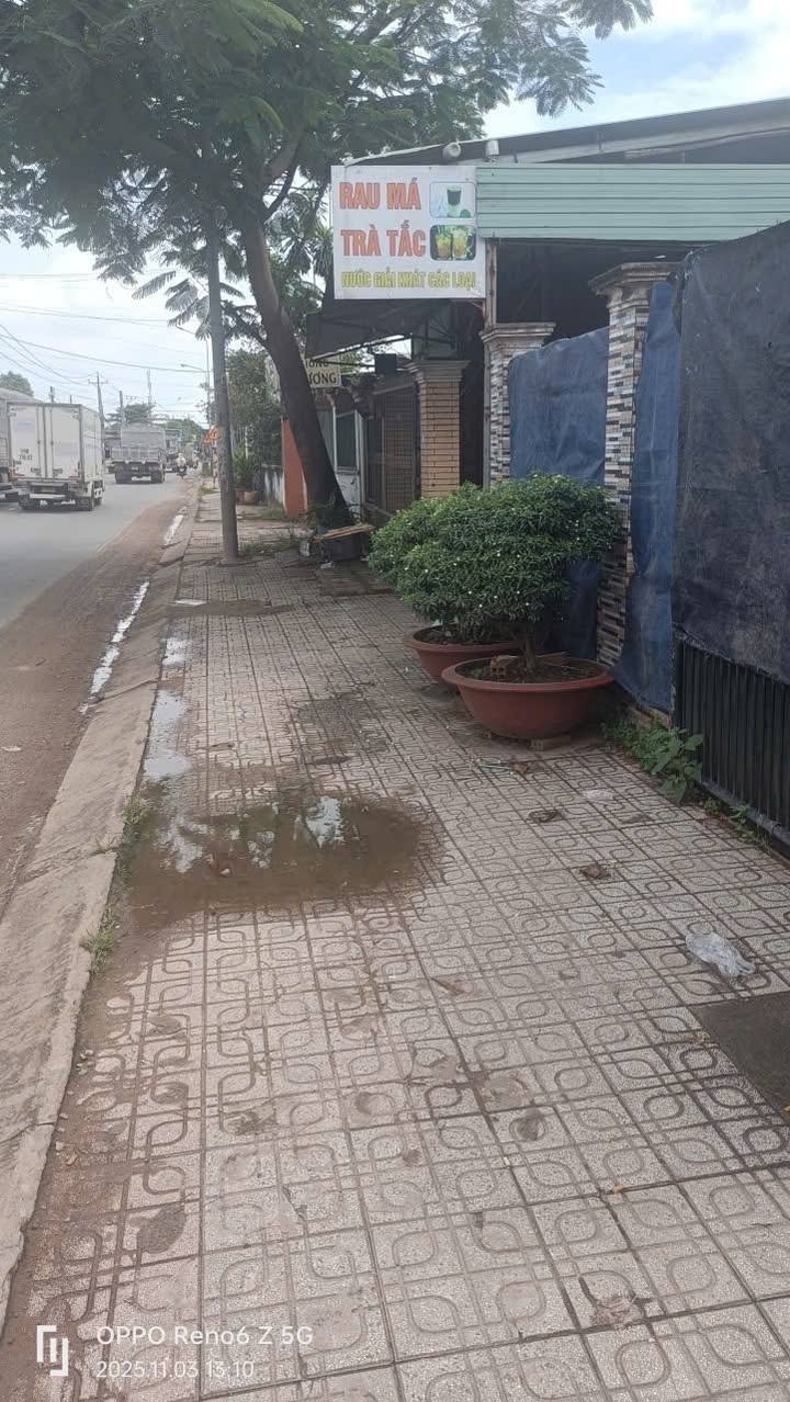 Đất nền mặt tiền đường DT747 Tân Đông Hiệp 180m² giá chỉ 3 tỷ - Cơ hội đầu tư tuyệt vời!