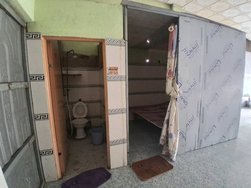 Kiot cho thuê Phú Tân, Thủ Dầu Một 67m² chỉ 5 triệu - Mặt tiền đường nhựa thuận tiện kinh doanh!