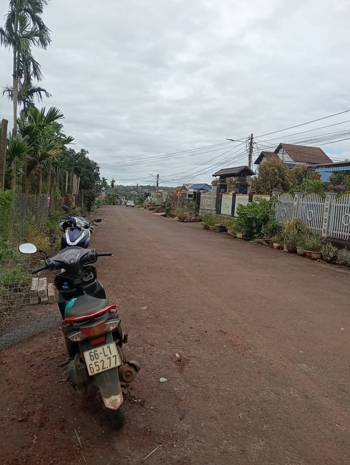 Đất nền mặt tiền Lạc Long Quân, Buôn Hồ 200m² giá 1.749 tỷ - Cơ hội đầu tư hấp dẫn!