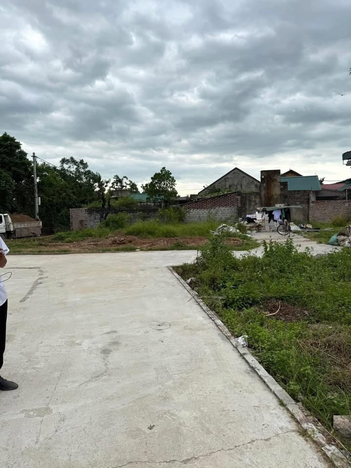 Đất nền chính chủ Quế Sơn, Tân Ước, 42m² giá chỉ 1.75 tỷ - Cơ hội đầu tư tuyệt vời!