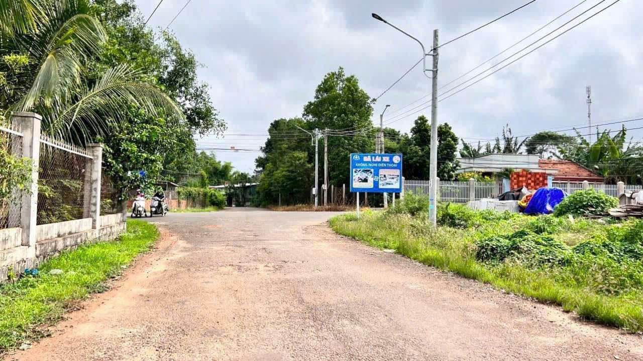 Đất nền mặt tiền đường Tôn Đức Thắng, Đất Đỏ, 153m² - Giá siêu hấp dẫn chỉ 1.8 tỷ!