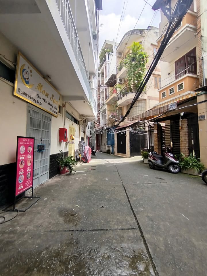 Nhà phố Trần Hưng Đạo, Cầu Kho, Quận 1 - 73m² giá 14 tỷ - Đầu tư sinh lời ngay!