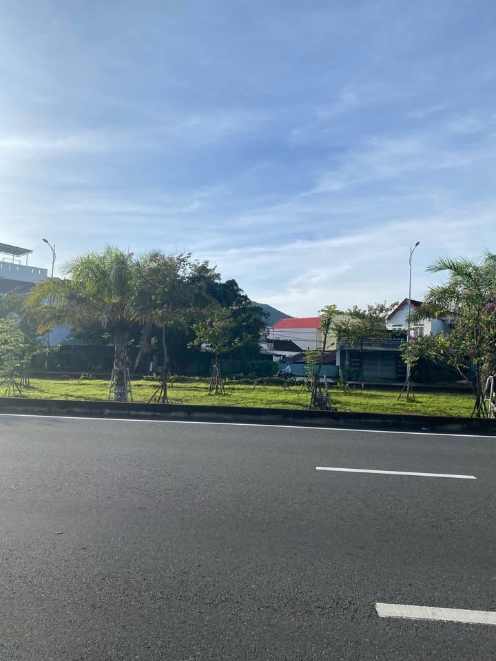 Bán đất tặng nhà cấp 4 mặt tiền Võ Nguyên Giáp, Diên Khánh, 83.2m² - Đầu tư sinh lời ngay!