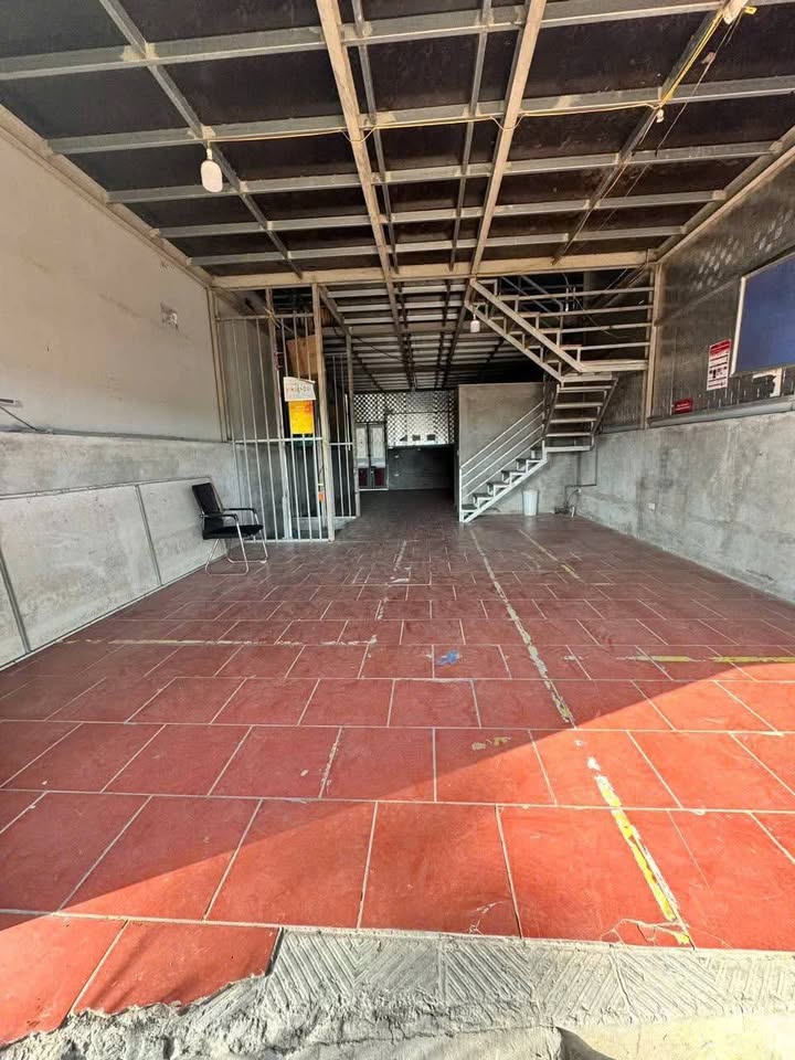 Kho xưởng cho thuê tại Yên Sở - 80m², giá 13 triệu/tháng - Điện 3 pha, xe container vào tận nơi!