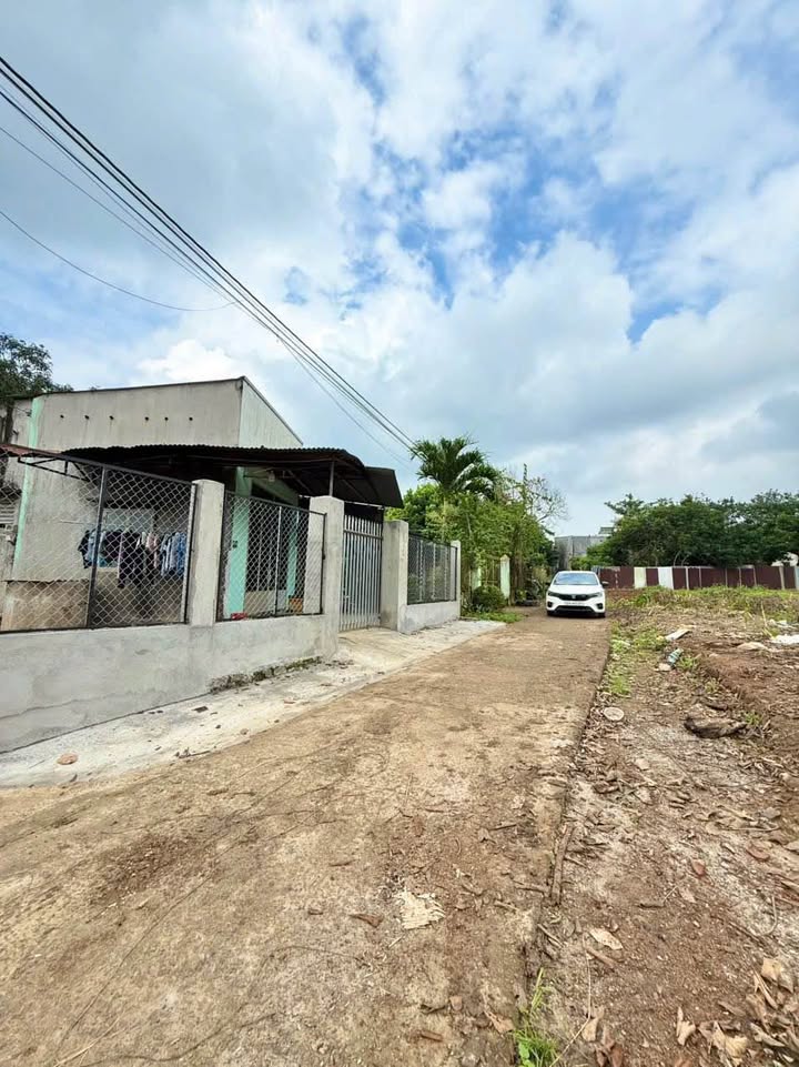 Đất nền Bình Lộc, Long Khánh 148m² giá 890 triệu - Bán gấp, sổ riêng thổ cư!