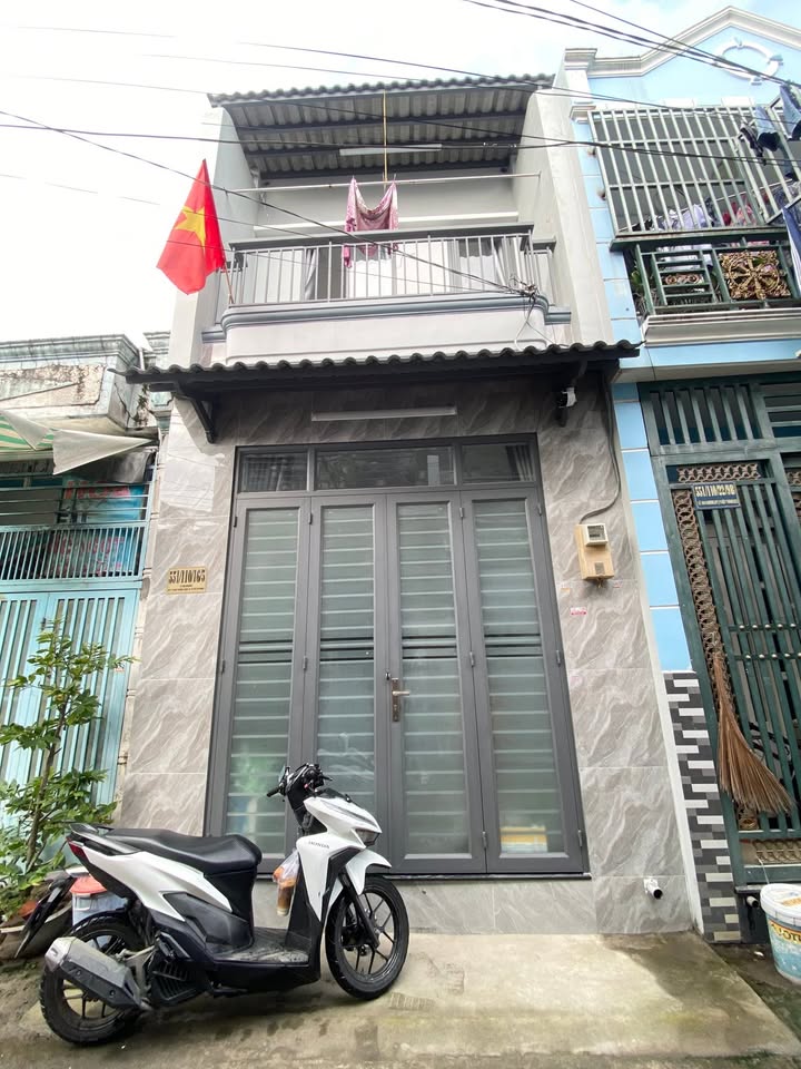 Nhà phố Hiệp Thành, Quận 12, 43m², giá 1.78 tỷ - Cần bán gấp, sổ đỏ chính chủ!