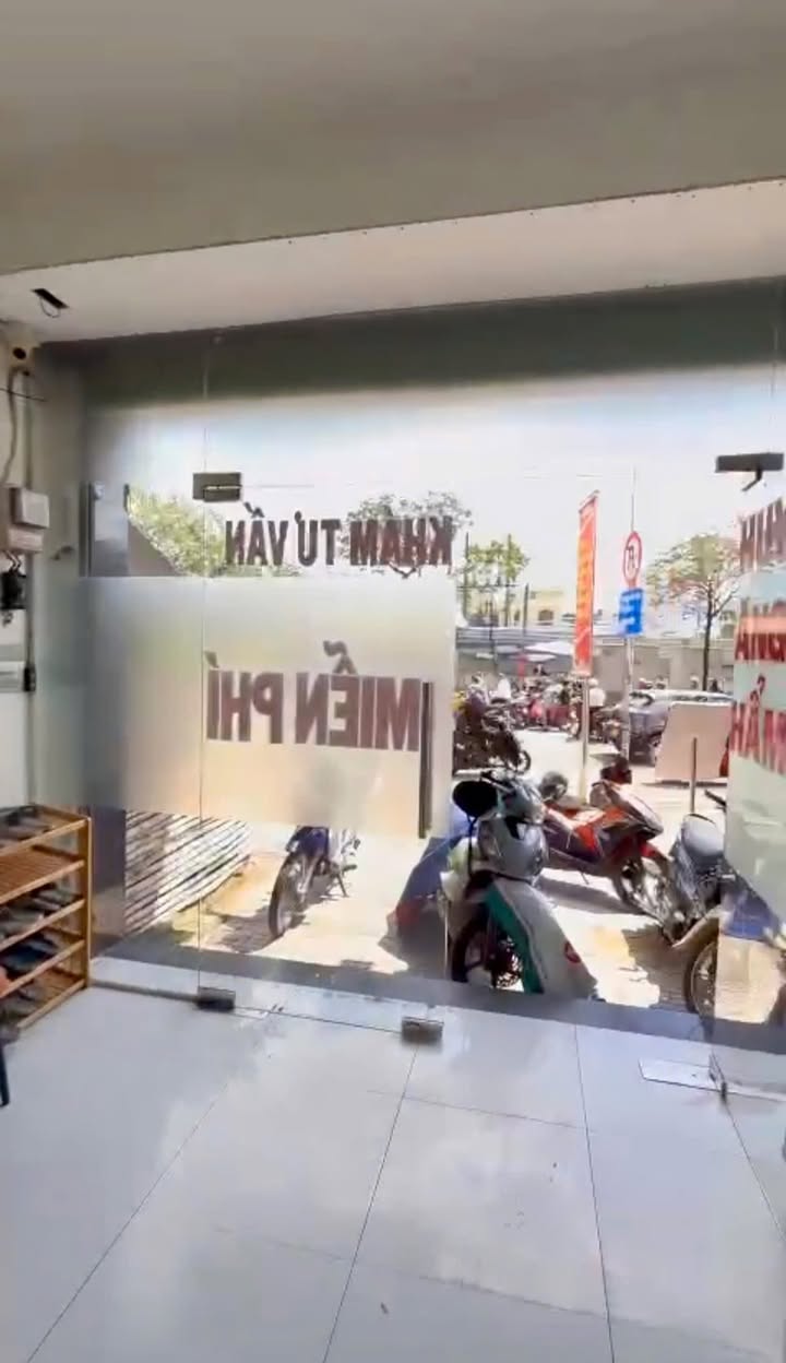 Nhà nguyên căn mặt tiền Phạm Hùng, quận 8, 80m² - Kinh doanh tự do, giá thuê 22 triệu