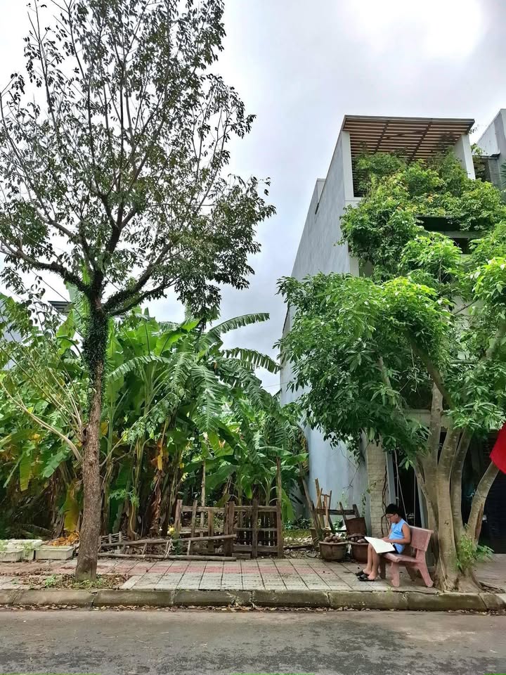 Lô đất bán gấp đối diện công viên Hòa Xuân 100m² giá 5.9 tỷ - Cơ hội đầu tư hấp dẫn!