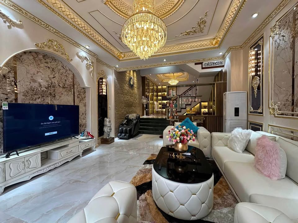 Nhà 3 tầng mới 100% tại Hòa Quý, Đà Nẵng 105m² giá 8.5 tỷ - Đẹp, sang trọng, vào ở ngay!