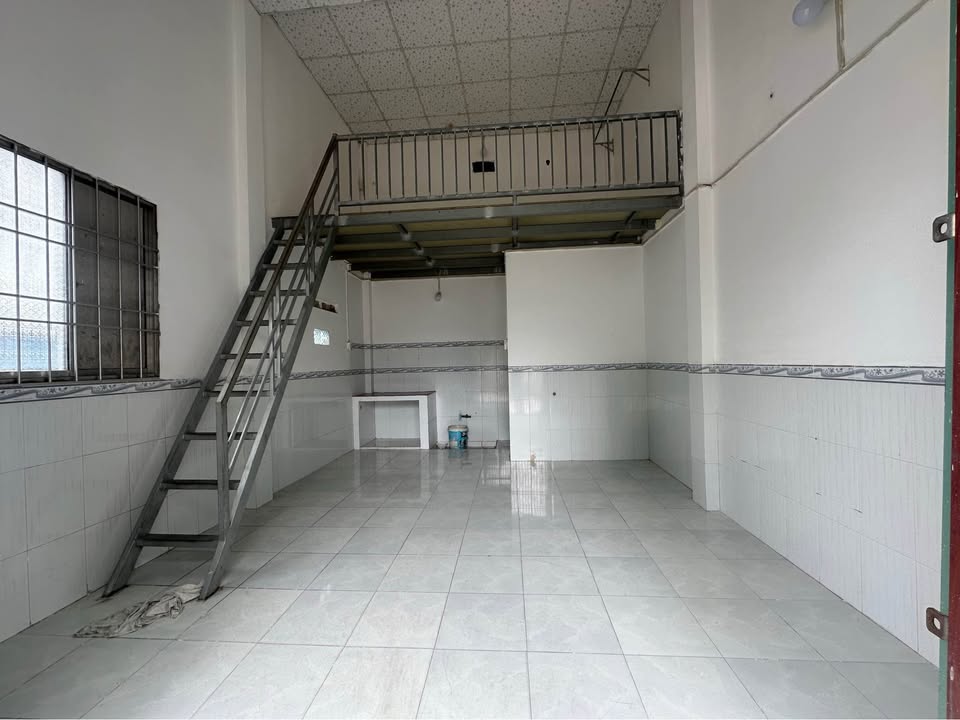 Cửa hàng cho thuê đường Bà Triệu, Rạch Giá 22m² - An ninh tốt, mặt tiền hẻm rộng!