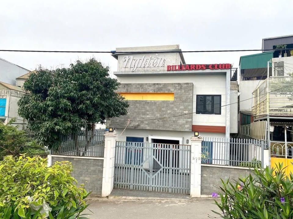 Nhà nguyên căn mặt phố Ngọc Thụy 40 triệu - Kinh doanh đa dạng, ô tô tránh!