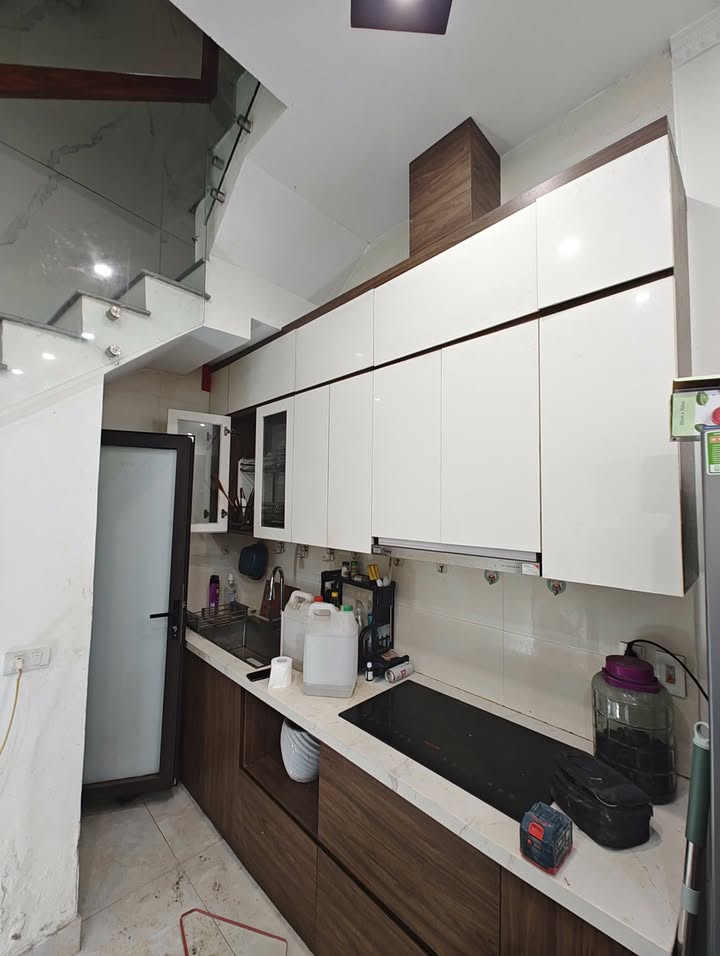 Nhà nguyên căn Bạch Mai 35m² giá 9 triệu - Thiết kế hiện đại, full nội thất!