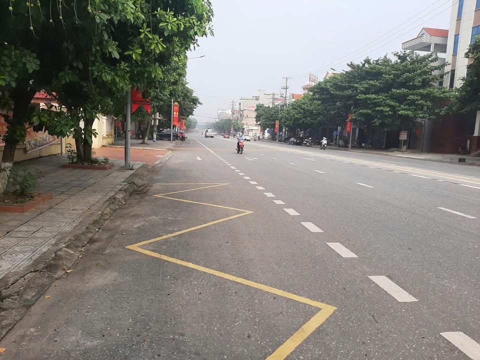 Nhà 1,5 tầng tại đại lộ Hùng Vương, Phú Thọ 84,5m² - Nở hậu, giá thỏa thuận!