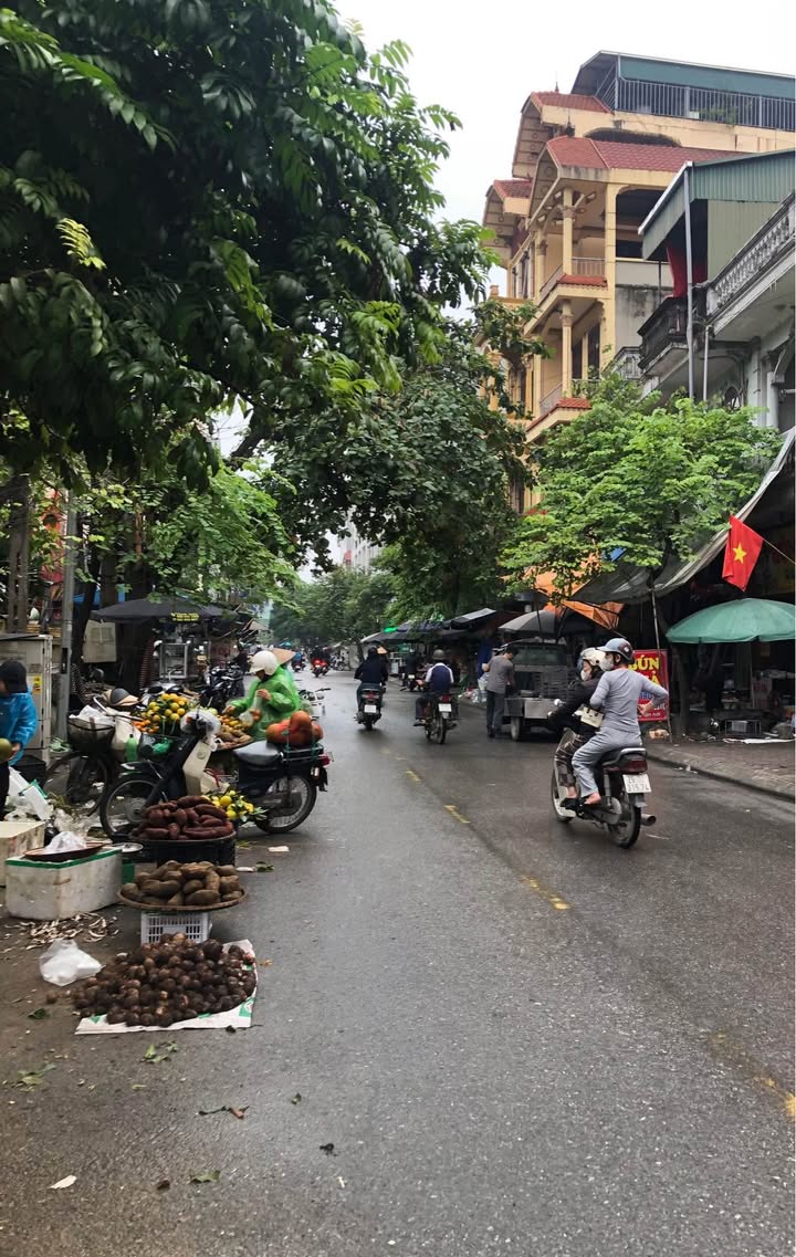 Mặt phố kinh doanh đỉnh cao tại Văn Điển, 68m² giá 22.9 tỷ - Cơ hội vàng cho nhà đầu tư!