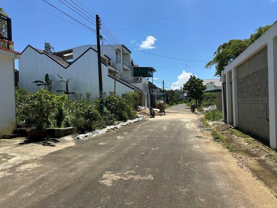 Đất thổ cư Bảo Lộc 100m² giá 2.28 tỷ - Cần bán gấp!