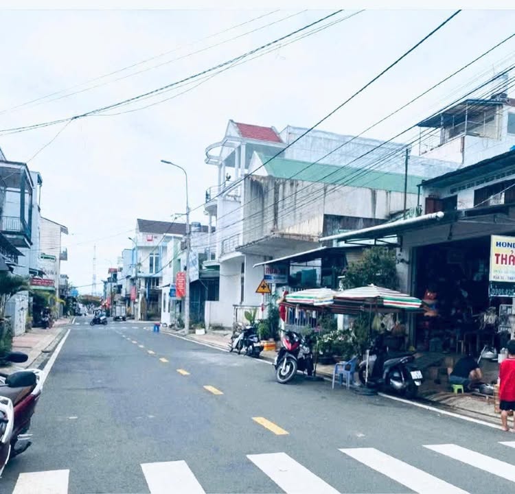 FrontHouse 77m² đường Ngô Thì Nhậm, Bảo Lộc giá 5.5 tỷ - Lô góc hai mặt tiền lý tưởng!