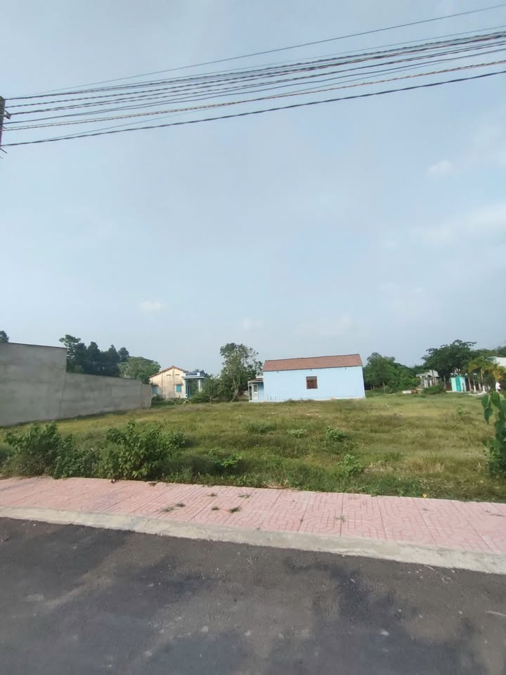 Đất nền Hòa Khánh Đông, Đức Hòa 125m² giá 1.52 tỷ - Vị trí đẹp, xây dựng tự do!