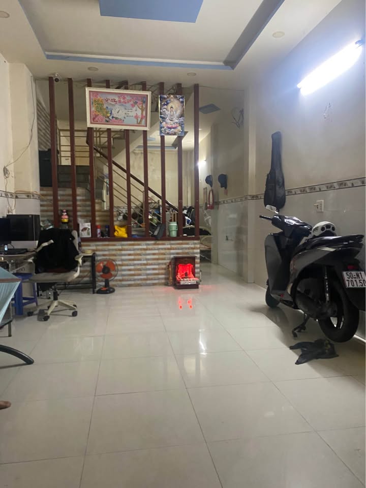 Nhà cho thuê Kênh Nước Đen, Bình Tân 48m² giá 6 triệu - Sẵn sàng nhận nhà!