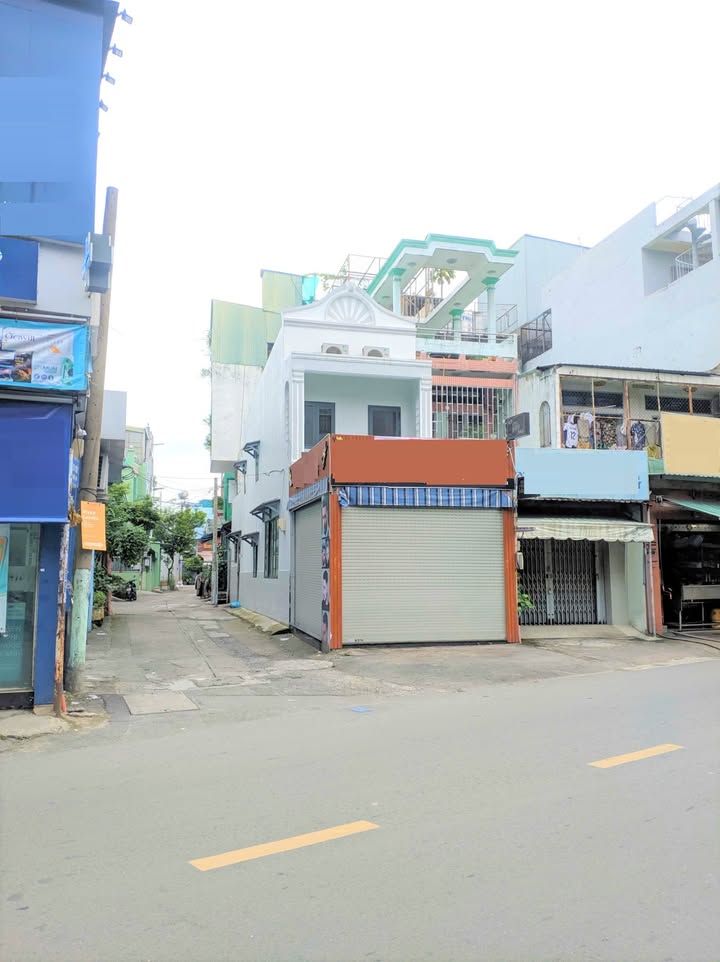 Nhà mặt tiền Trịnh Đình Trọng 80m² giá 20 triệu - Kinh doanh thuận lợi!