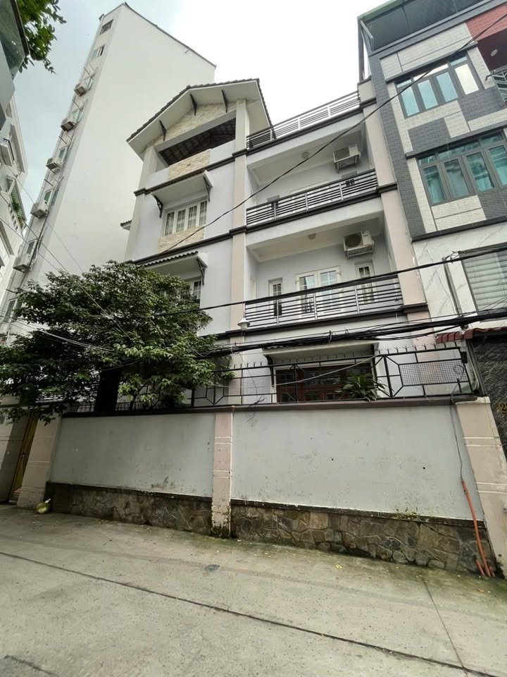 Villa 4 tầng hẻm xe hơi Huỳnh Tịnh Của, Quận 3, 195m² giá 27.5 tỷ - Không thể bỏ lỡ!