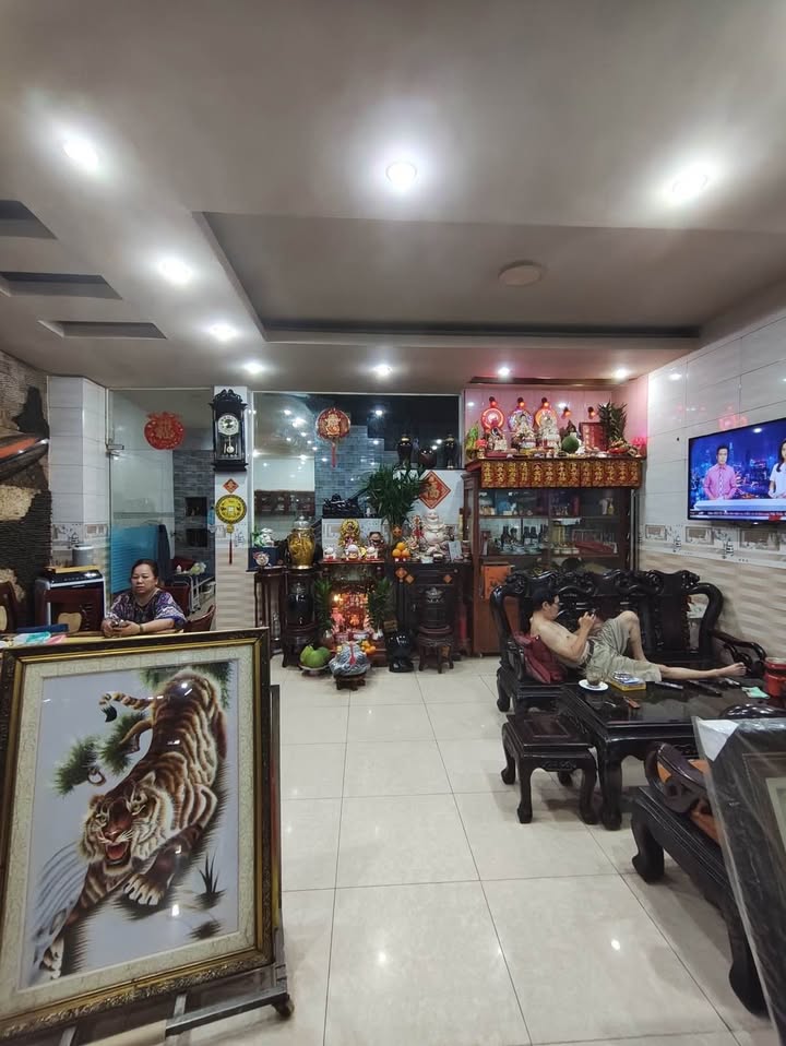 Nhà riêng Tân Phú 93m² giá 15 tỷ - Hẻm ô tô, thiết kế hiện đại