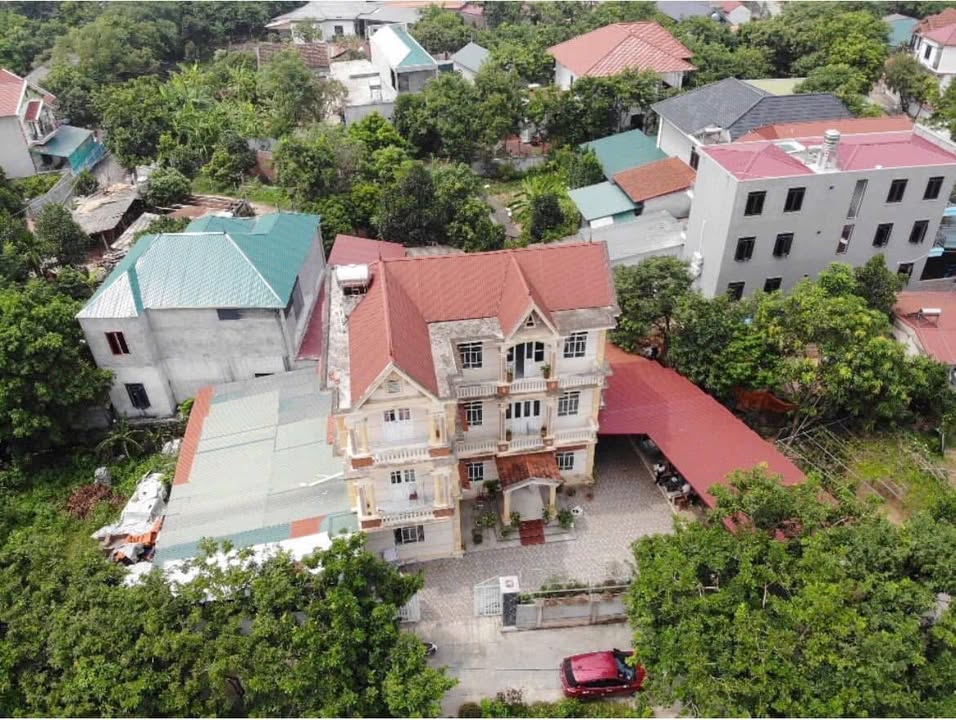 Nhà 3 tầng Cầu Tre Hồ Sơn 346,8m² giá chỉ 3 tỷ - Sẵn sàng ở ngay!