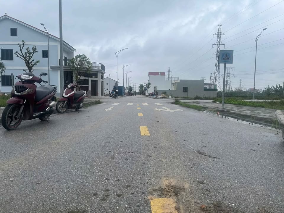 Đất khu đấu giá Trung Thành, Hưng Đông 135m² giá 4.66 tỷ - Đường nhựa rộng rãi, tiện ích đầy đủ!