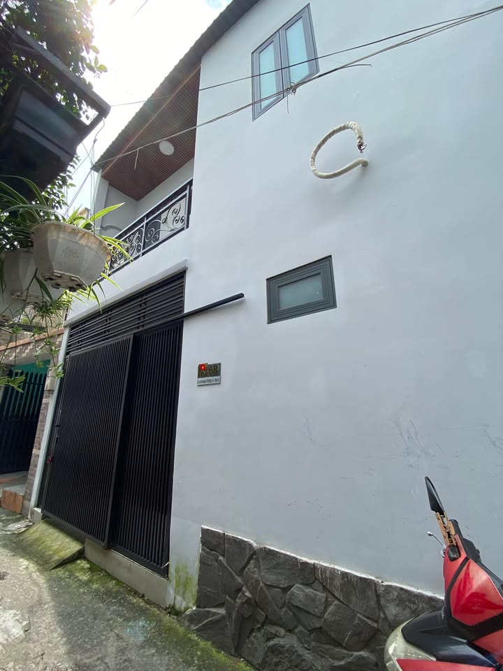 Nhà đẹp 1 trệt 1 lầu tại Quận 9 - Diện tích 50m² chỉ 4.35 tỷ!