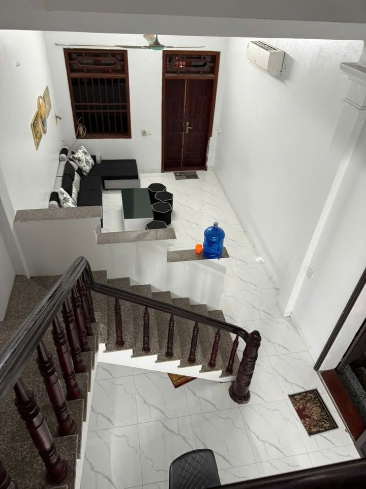 Nhà 2 tầng phố Khánh Minh, Ninh Khánh 70m² - Nhà đẹp, gần trung tâm!