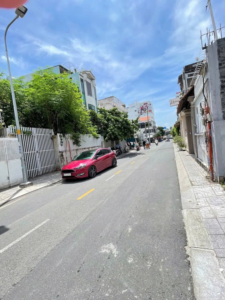 Bán đất mặt tiền Trần Quý Khoách, Quận 1 - Diện tích 224.96m², giá 112.48 tỷ - Đầu tư sinh lời cao!