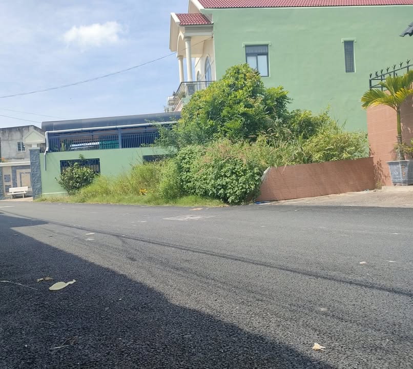 Đất nền Long Hải 168m² giá 2.4 tỷ - Đầu tư sinh lời ngay!