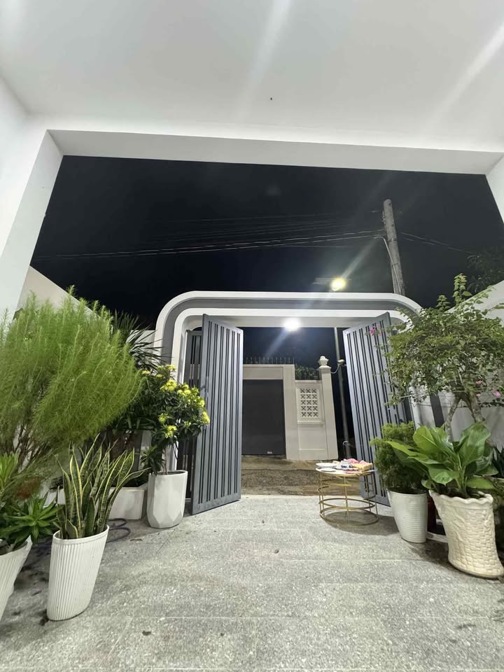 Nhà 1 trệt 1 lầu Cam Lộc, Cam Ranh 153m² giá 3 tỷ - Hiện đại, tiện nghi!