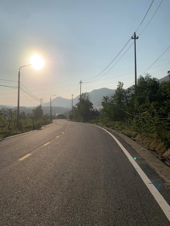 Đất rừng 2 hecta mặt tiền đường Ngô Xuân Thu, quận Liên Chiểu - Giá chỉ 1 tỷ!