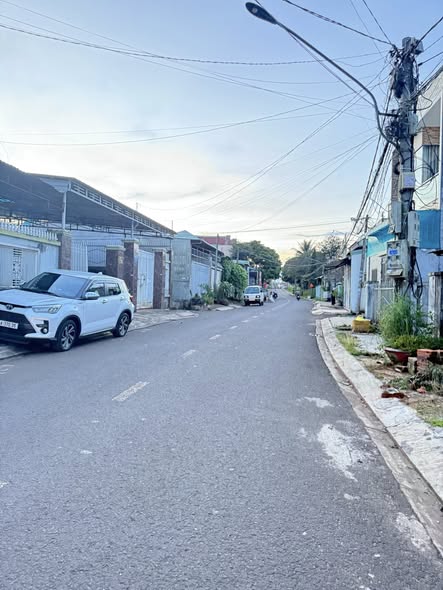 Đất thổ cư Phạm Ngũ Lão 136m² giá 2.9 tỷ - Tặng 2 nhà cấp 4 cho thuê!